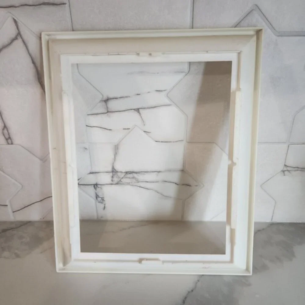 Vintage White Decorative Picture‎ Frame Ornate Floral accent plastic